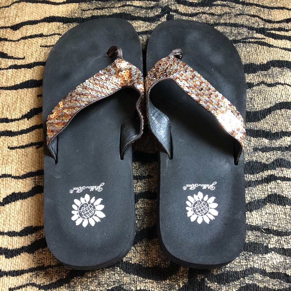 Gold Bronze Silver Yellow Box Flip Flops Size 9 - Picture 3 of 6